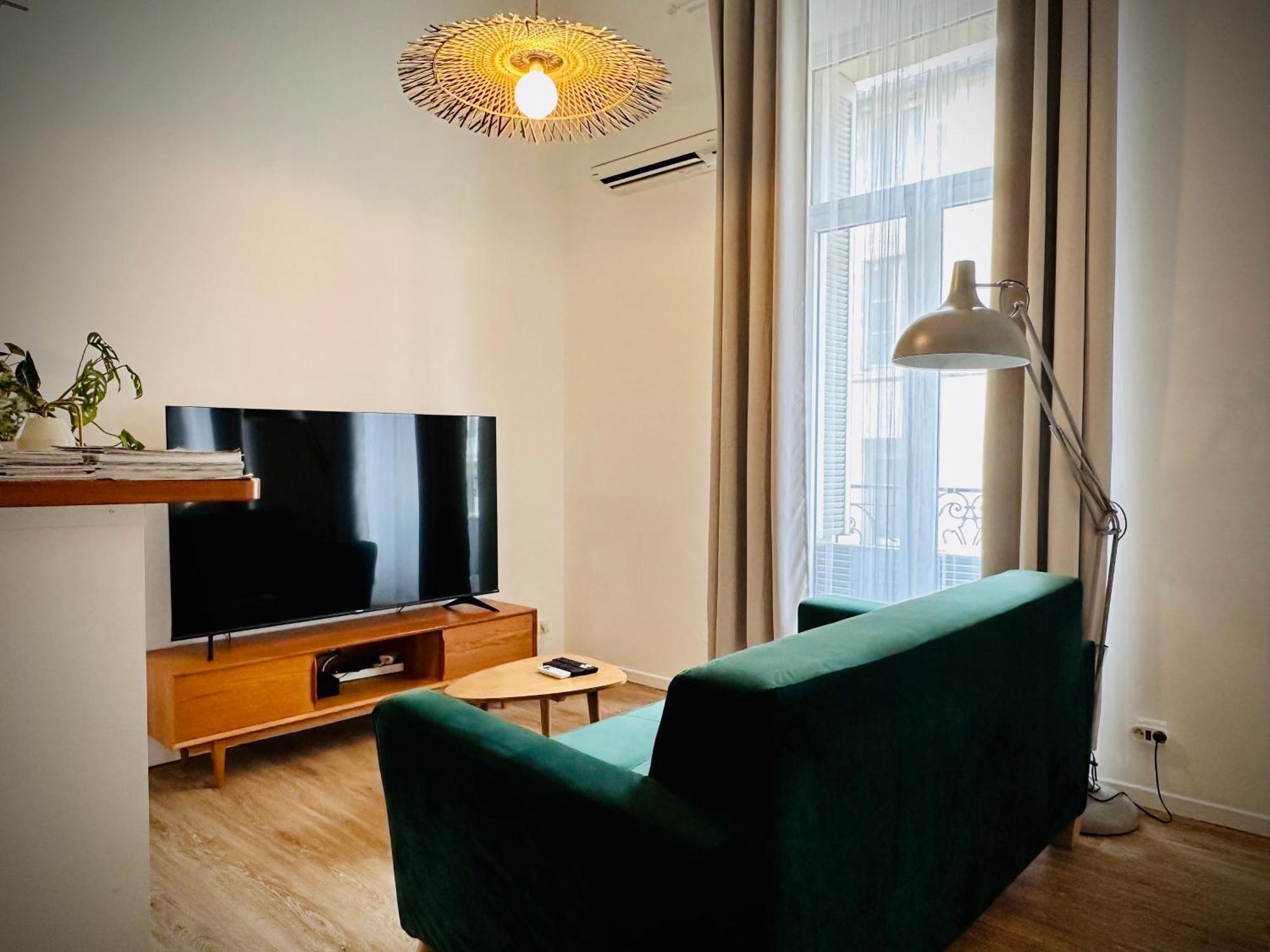 Duplex-Ceiling Height 1,9M-Free Private Parking-Self Check In !! Duplex Climatise-Hauteur Sous Plafond 1,9M-Parking Prive Gratuit-Arrivee Autonome !! Αβινιόν Εξωτερικό φωτογραφία